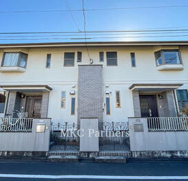 八雲4丁目テラスハウス