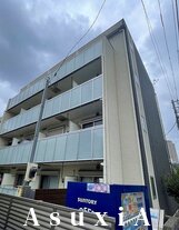 レオネクストカサフェリス