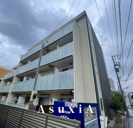 レオネクストカサフェリス