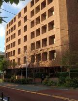 ロイヤル赤坂サルーン