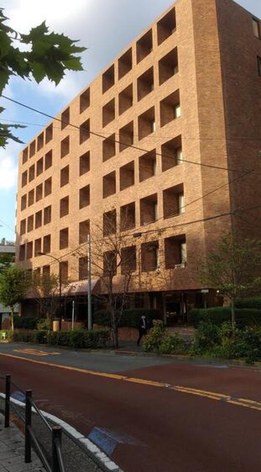 ロイヤル赤坂サルーン