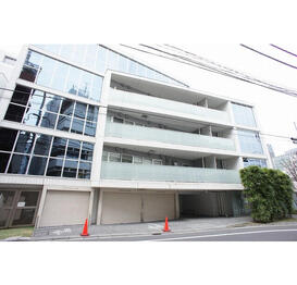 ブランズ六本木