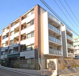 ブルソール信濃町