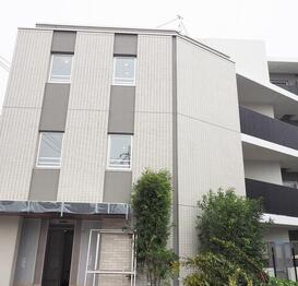 フレンシア学芸大学