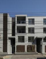 エクサム西新宿